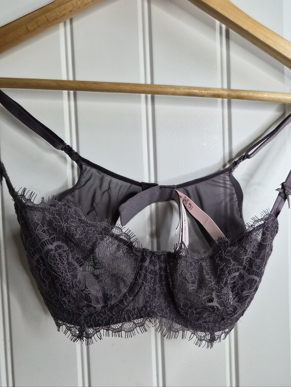 Victoria's Secret Dream Angels 32C Gray Floral Lace Underwire Push-Up Bra Coquet
